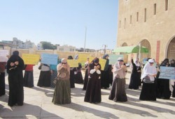 عرض فني صامت لطالبات دمياط ضد انقلاب العسكر