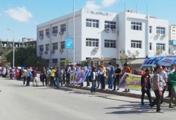 بث مباشر لوقفة بتجارة السويس ضد الانقلاب في أسبوع "الصمود"