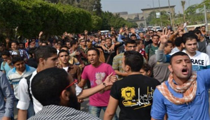 بث مباشر.. مسيرة حاشدة لطلاب الأزهر بمدينة نصر ضد الانقلاب