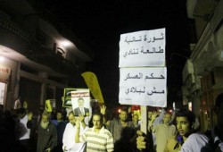 العسكر ولعبة "قانون التظاهر".. حيلة الانقلابيين لمواجهة الثورة