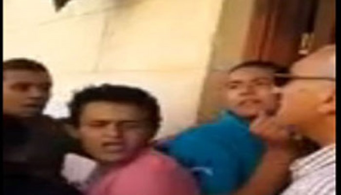 بالفيديو.. أمن تجارة طنطا يسب الطلاب ويطردهم من المسجد