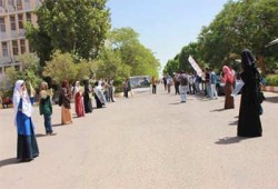 وقفة صامتة بجامعة أسوان ضد الانقلاب واعتقال طلاب