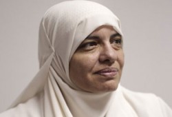 عزة الجرف تهنئ الرئيس مرسي والمعتقلين والمصابين بعيد الأضحى المبارك