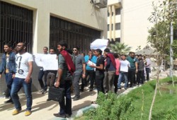 مسيرتان لطلاب طامية وسلسلة بشرية بجامعة الفيوم تنديدًا باعتقال زملائهم