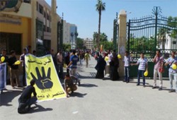 بالصور.. غضب جامعة الفيوم ضد اعتقال الطلاب
