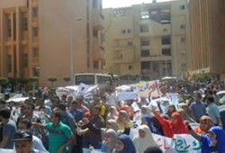 مسيرة حاشدة لطلاب جامعة المنوفية تطالب بعودة الشرعية