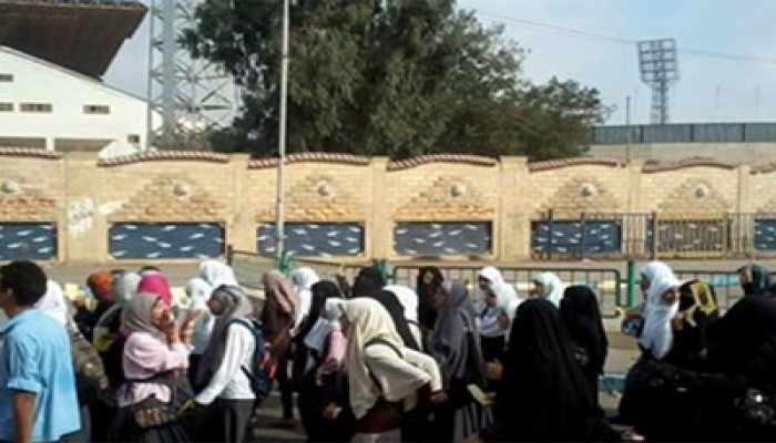 بالصور.. طلاب "القناة" يشعلون الثورة ضد الانقلاب الدموي