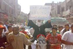 الصحافة الغربية تسخر من اعتقال الفلاح صاحب الحمار "السيسي"