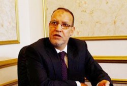 العريان: مصر تتحول إلى اعتصام مفتوح.. مليونيات وعصيان مدني