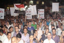 الأهالي يقتحمون قسم شرطة حوش عيسى عقب استشهاد 2 منهم