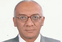 قيادي بـ"وفد أسوان" يناشد الوفديين النضال السلمي حتى عودة الشرعية
