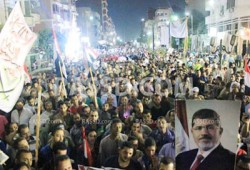 مئات الآلاف بسوهاج يطالبون بعودة الرئيس الشرعي للبلاد