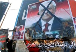 محادثات سرية بين عباس وبيريز مهَّدت للمفاوضات مع الصهاينة