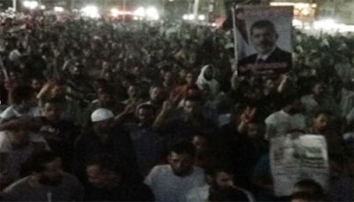 عشرات الآلاف بسوهاج ينتفضون للمطالبة بعودة الرئيس مرسي