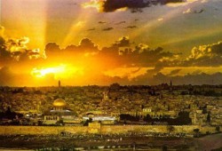 عطا الله حنا: مسيرات القدس تعكس رفض التطاول على مقدسات الأمة