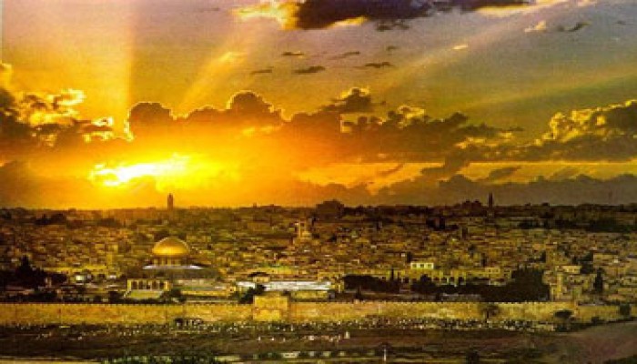 عطا الله حنا: مسيرات القدس تعكس رفض التطاول على مقدسات الأمة