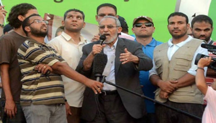 المرشد العام لـ"الطيب" و"تواضروس": لستما متحدثيْن باسم المسلمين والأقباط