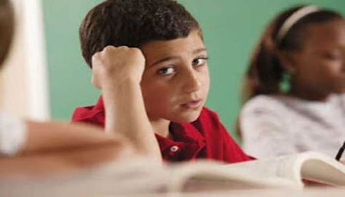 طفلي شديد الارتباط بي... فما الحل؟