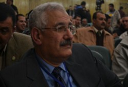 "الحرية والعدالة" بالإسكندرية يدعو المعارضة لوقف العنف والتزام السلمية