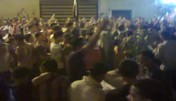 "تمرد" تحرق مقر الحرية والعدالة بالإبراهيمية وتسرق محتوياته