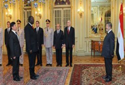 الرئيس مرسي: الأمن والسلام ثوابت سياسة مصر الخارجية