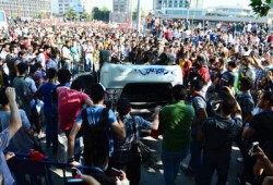 استطلاع للرأي: 82.8% من الشعب التركي يريد إنهاء التظاهرات