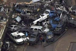 ارتفاع عدد ضحايا إعصار ولاية أوكلاهوما الأمريكية إلى 14 قتيلاً