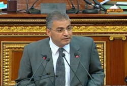 عصام سلطان يصل دار القضاء العالي للتحقيق معه بقضية إهانة قضاة