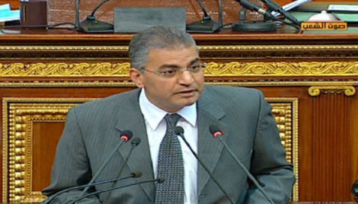 عصام سلطان يصل دار القضاء العالي للتحقيق معه بقضية إهانة قضاة