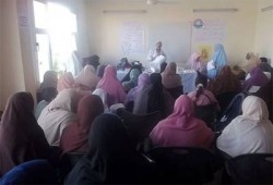 سيدات الحرية والعدالة ينظمن دورة في صناعة المنظفات بالعاشر من رمضان