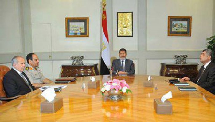 الرئيس مرسي يأمر بسرعة تحرير الجنود والحفاظ على أرواحهم