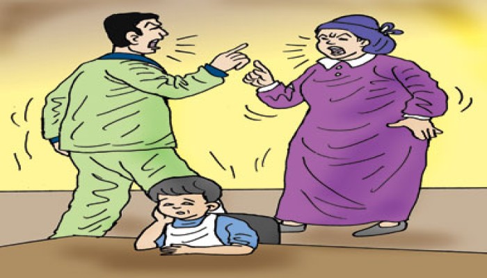 تركت بيت زوجي وأبي يرفض عودتي