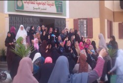 حالات إغماء بين طالبات أزهر كفر الشيخ لعدم تقديم وجبات المدينة منذ 3 أيام
