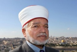 الصهاينة يفرجون عن مفتي القدس بعد ساعات من اعتقاله