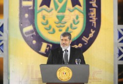 الرئيس مرسي: لا بيع للقطاع العام ولا استغناء عن أي عمال