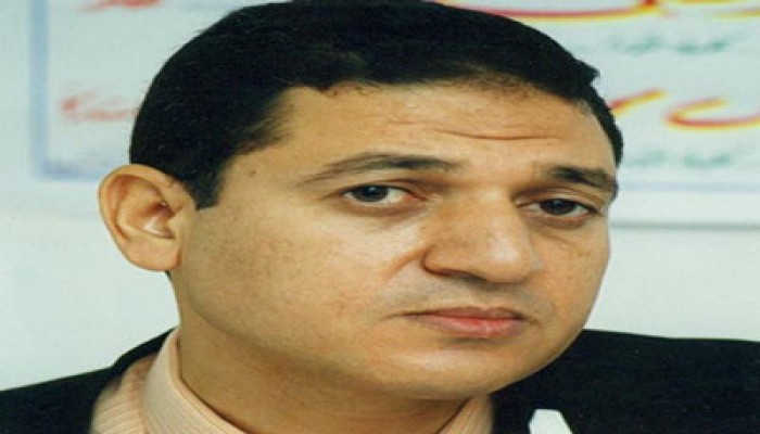 الذي يلتقي مع البرادعي في استدعاء الخارج وعكاشة في التمثيل