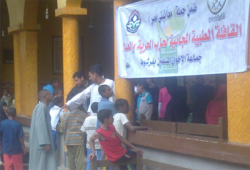 600 مستفيد من قافلتين طبيتين لـ"الحرية والعدالة" بقنا