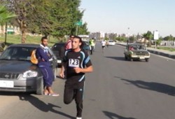 600 متسابق بماراثون الحرية والعدالة بالإسماعيلية احتفالاً بتحرير سيناء