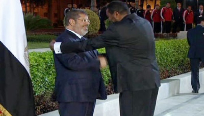 الرئيس مرسي يكرم شباب كرة القدم والمنتخب الأول لتنس الطاولة