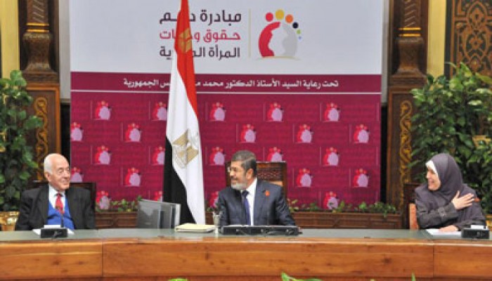 "القومي للبحوث الاجتماعية" يناقش مبادرة الرئاسة لدعم المرأة