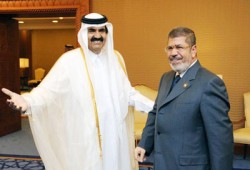 الرئيس مرسي يلتقي أمير قطر ورئيس وزرائه