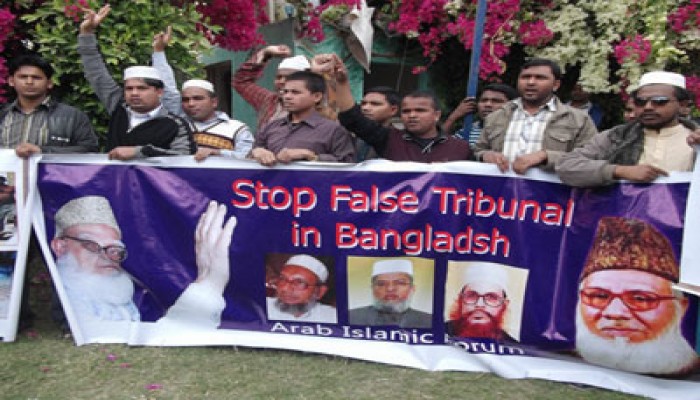 جالية بنجلادش تناشد الرئيس مرسي للتدخل لإنقاذ المسلمين في بلادهم