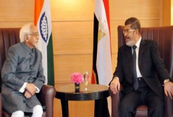 الرئيس مرسي يستقبل نائب رئيس الهند