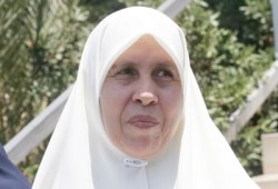 المرشد العام يعزي في وفاة خنساء فلسطين