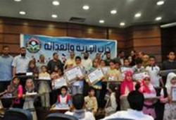 "الحرية والعدالة" بالفيوم يُكرم أوائل المراحل التعليمية بإبشواي