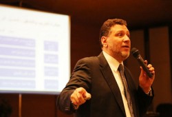 ياسين: سيطرة كبار السن على مراكز الشباب أكبر مشاكل الوزارة