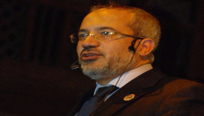 "الحرية والعدالة" ينفي علاقته بإعادة هيكلة الداخلية