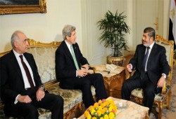 الرئيس مرسي بحث مع كيري جذب المزيد من الاستثمارات