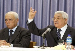 عباس يرفض استقالة وزير المالية بحكومة فياض