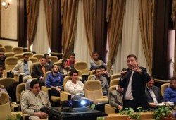 ياسين يؤكد أن زيادة نسبة التمثيل السياسي للشباب يزيل التوتر مع الحكومة